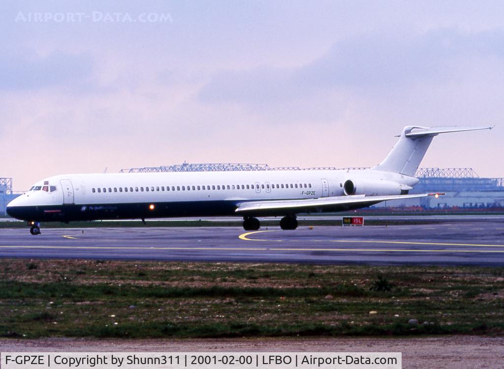 F-GPZE, 1984 McDonnell Douglas MD-82 (DC-9-82) C/N 49115, Taxiing to the Terminal... no titles and small 'Qualiflyer group' titles