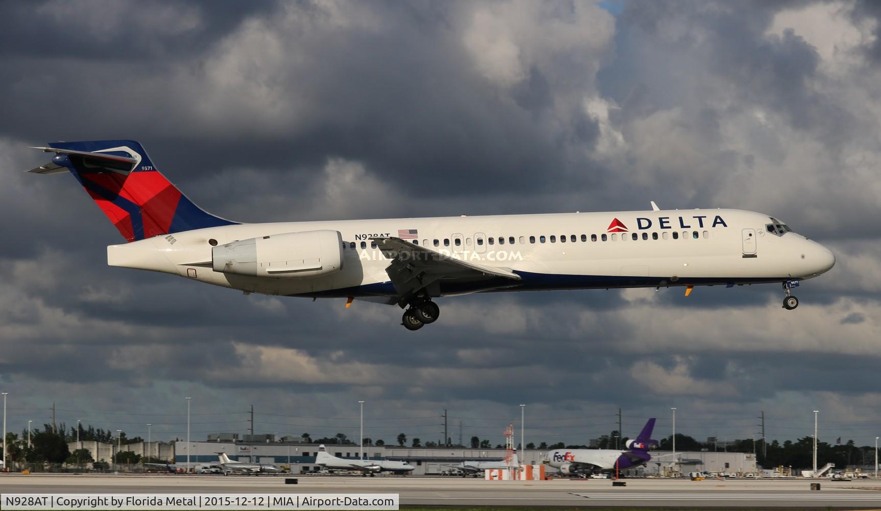 N928AT, 2000 Boeing 717-200 C/N 55076, Delta