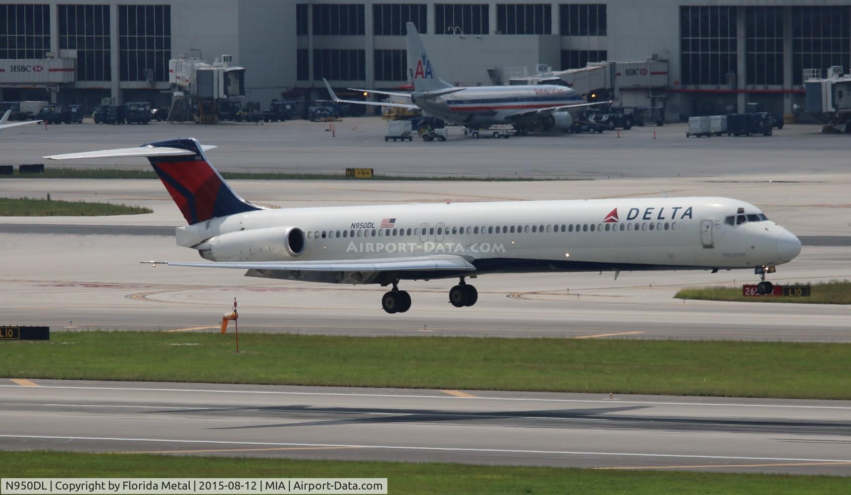 N950DL, 1990 McDonnell Douglas MD-88 C/N 49881, Delta