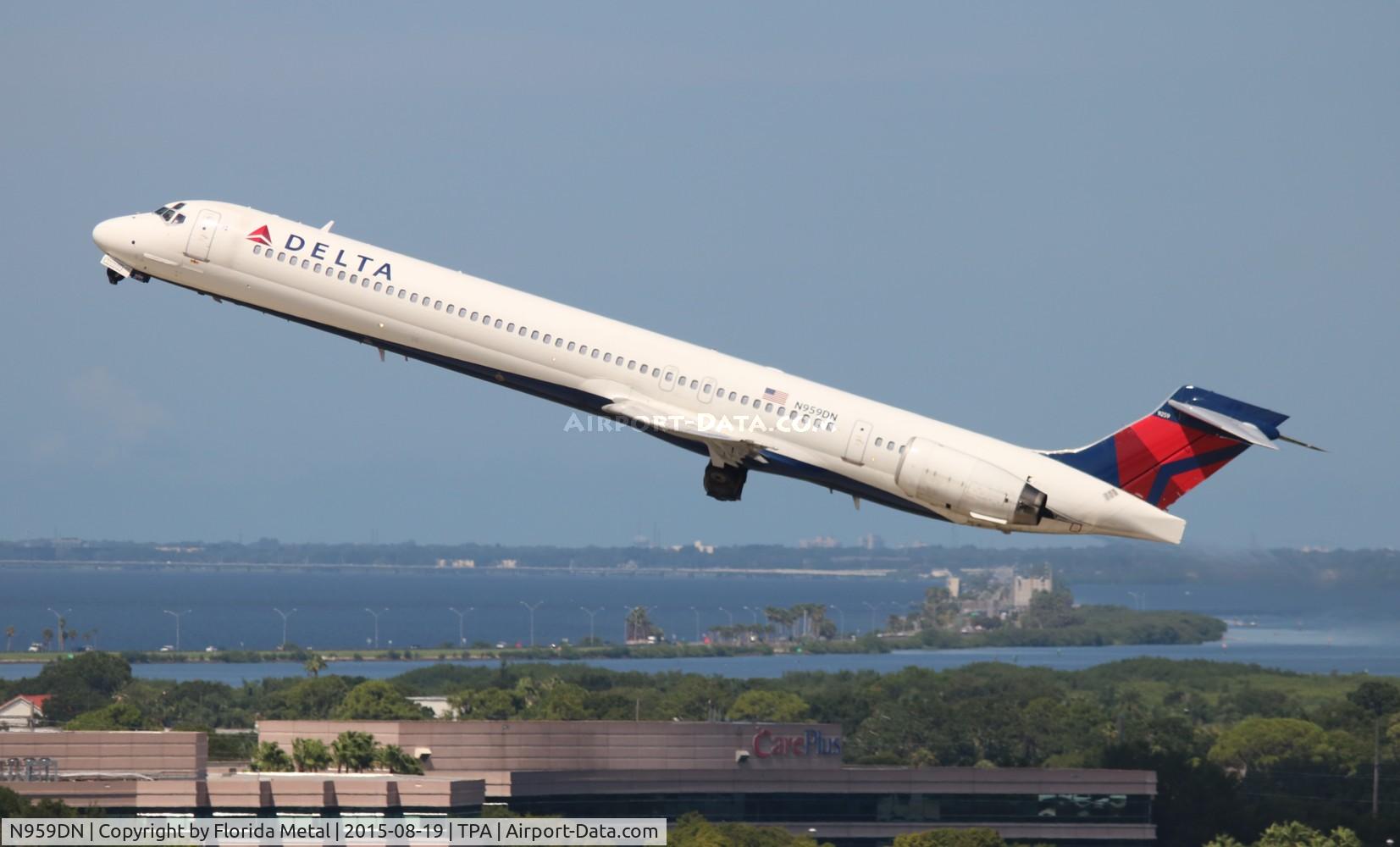N959DN, McDonnell Douglas MD-90-30 C/N 53529, Delta