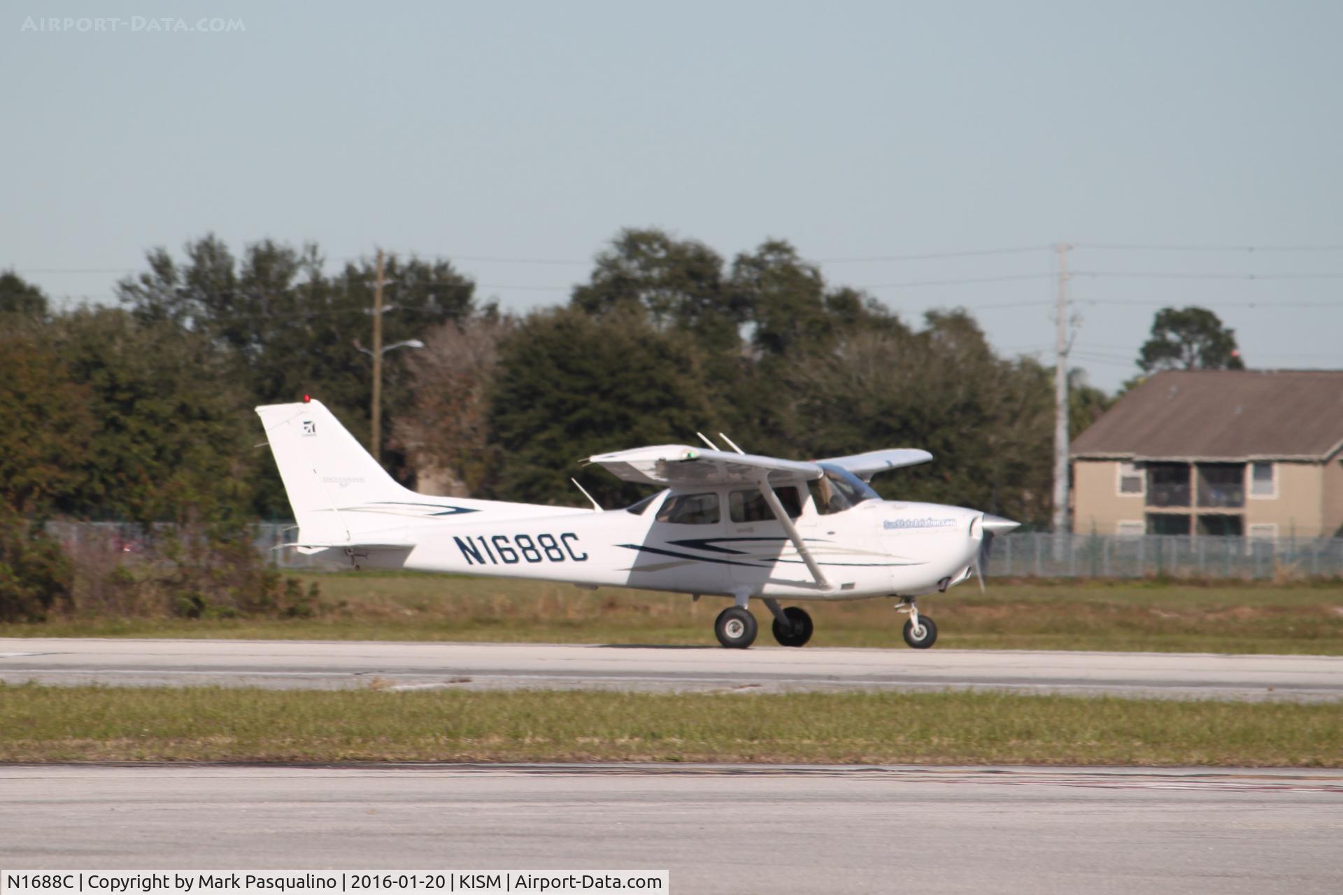 N1688C, 2007 Cessna 172S C/N 172S10612, Cessna 172S