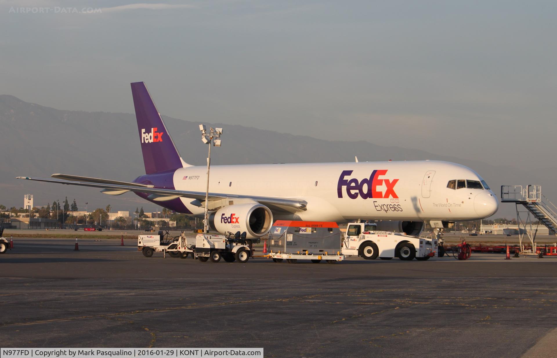 N977FD, 1988 Boeing 757-236 C/N 24118, Boeing 757-200