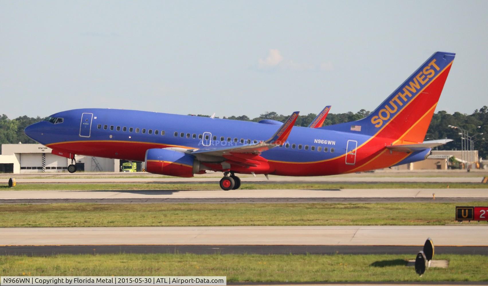 N966WN, 2011 Boeing 737-7H4 C/N 36966, Southwest