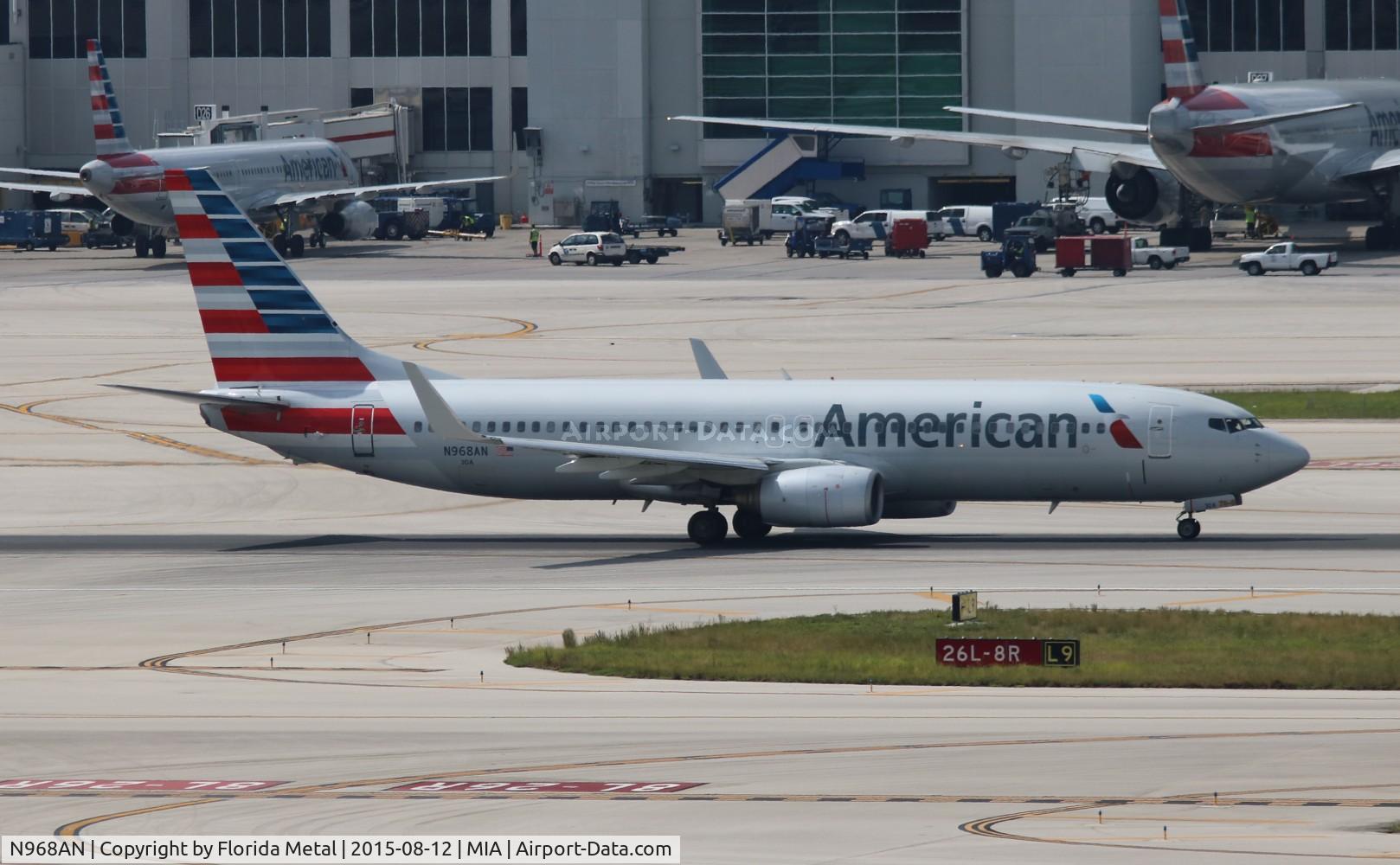 N968AN, 2001 Boeing 737-823 C/N 30095, American