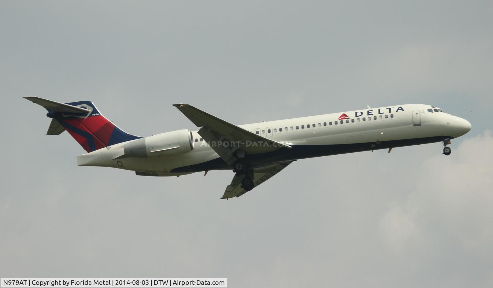 N979AT, 2002 Boeing 717-200 C/N 55038, Delta