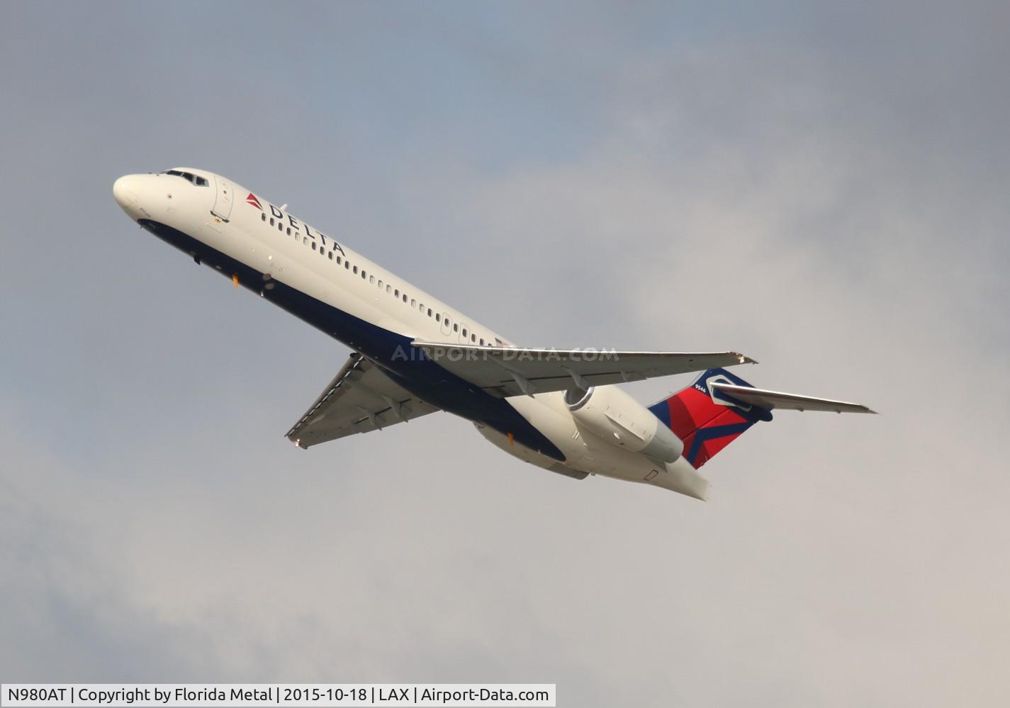 N980AT, 2002 Boeing 717-200 C/N 55039, Delta