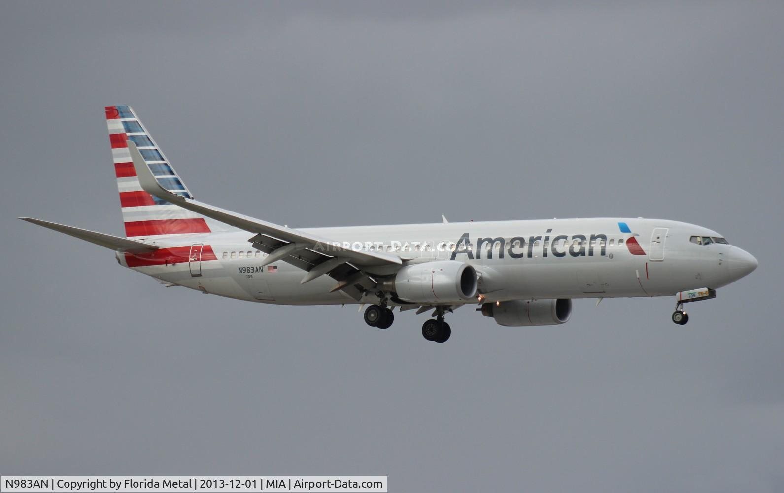 N983AN, Boeing 737-823 C/N 29570, American