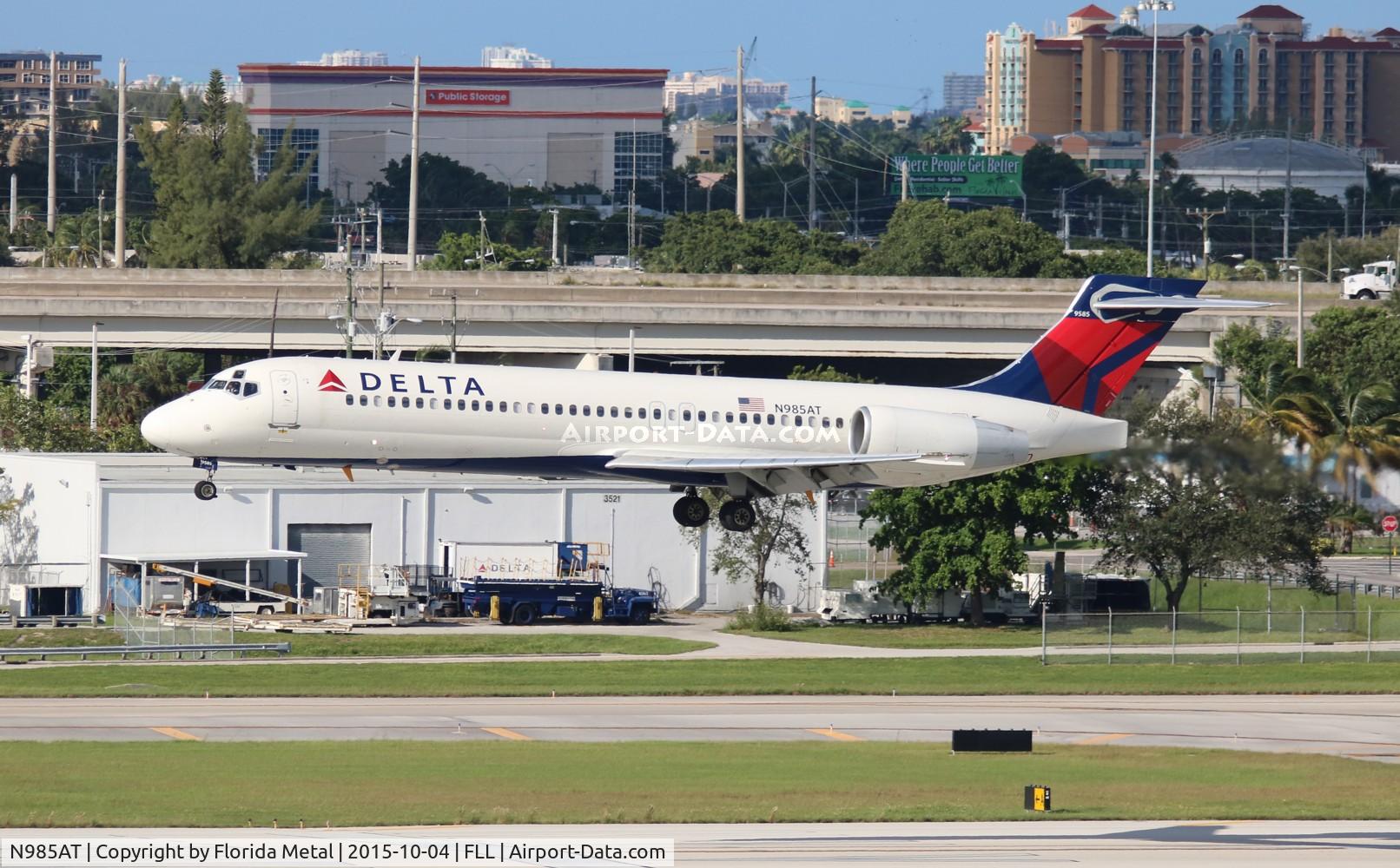 N985AT, 2001 Boeing 717-200 C/N 55090, Delta