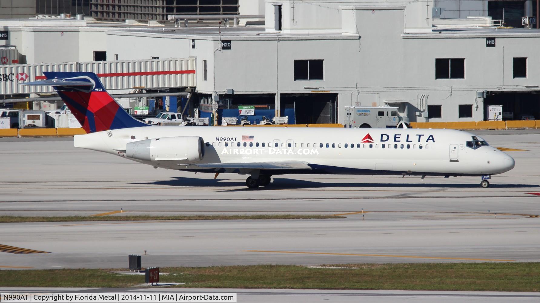 N990AT, 2001 Boeing 717-200 C/N 55134, Delta