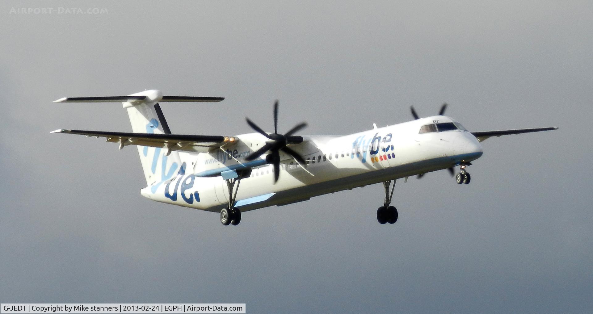 G-JEDT, 2003 De Havilland Canada DHC-8-402Q Dash 8 C/N 4088, Flybe Dash 8Q-402 Landing runway 06