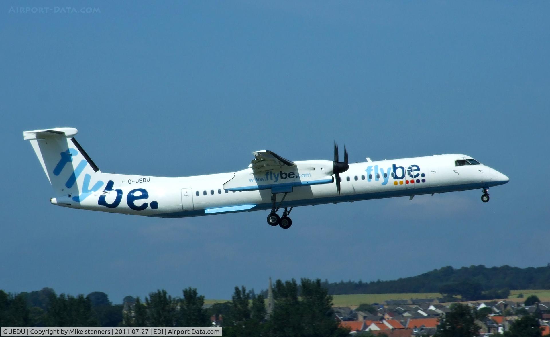 G-JEDU, 2004 De Havilland Canada DHC-8-402Q Dash 8 C/N 4089, Flybe Dash 8 landing runway 06
