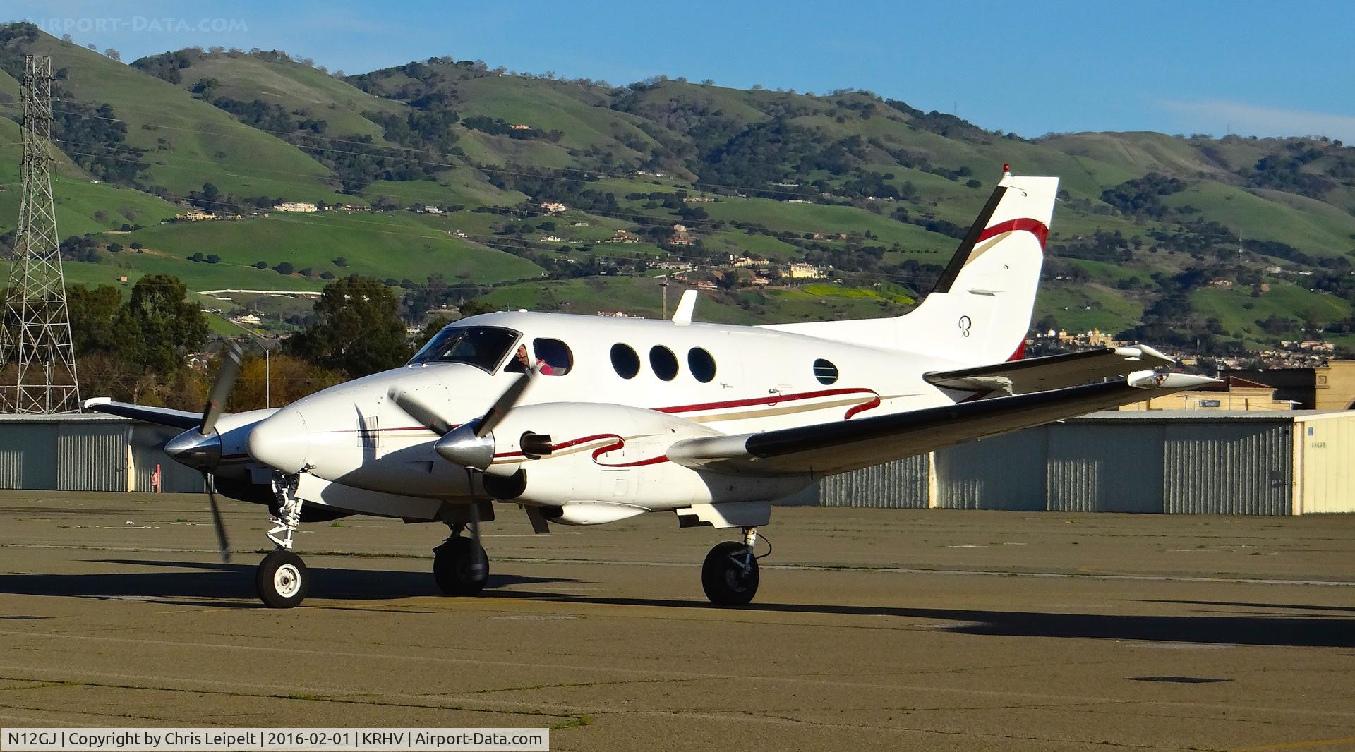 N12GJ, 1972 Beech E-90 King Air C/N LW-12, Locally-based 1972 Beechcraft King Air E-90 started up and ready for a VFR departure to nearby KLVK Livermore Municipal airport at Reid Hillview Airport, San Jose, CA.