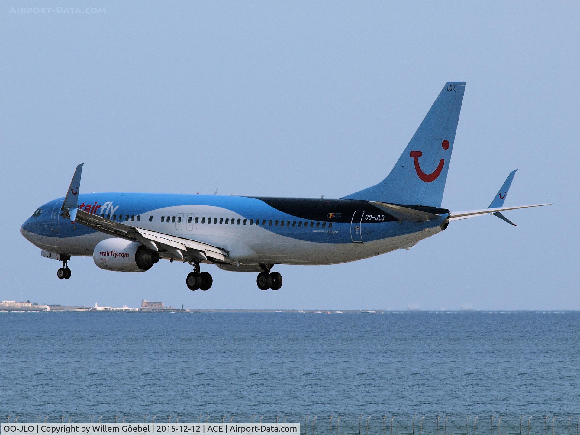OO-JLO, 2007 Boeing 737-8K5 C/N 34692, Landing on Lanzarote airport
