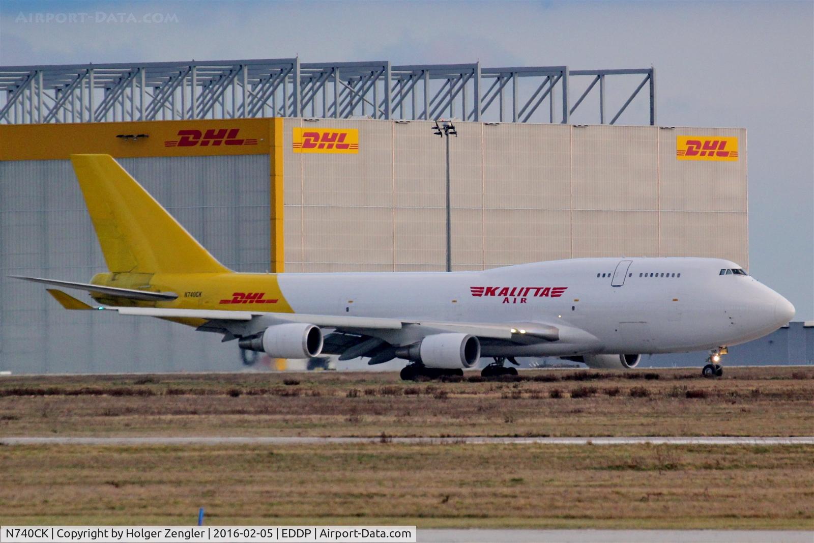 N740CK, 1989 Boeing 747-4H6 C/N 24405, A lot of parcels from over seas are arriving on rwy 26L...