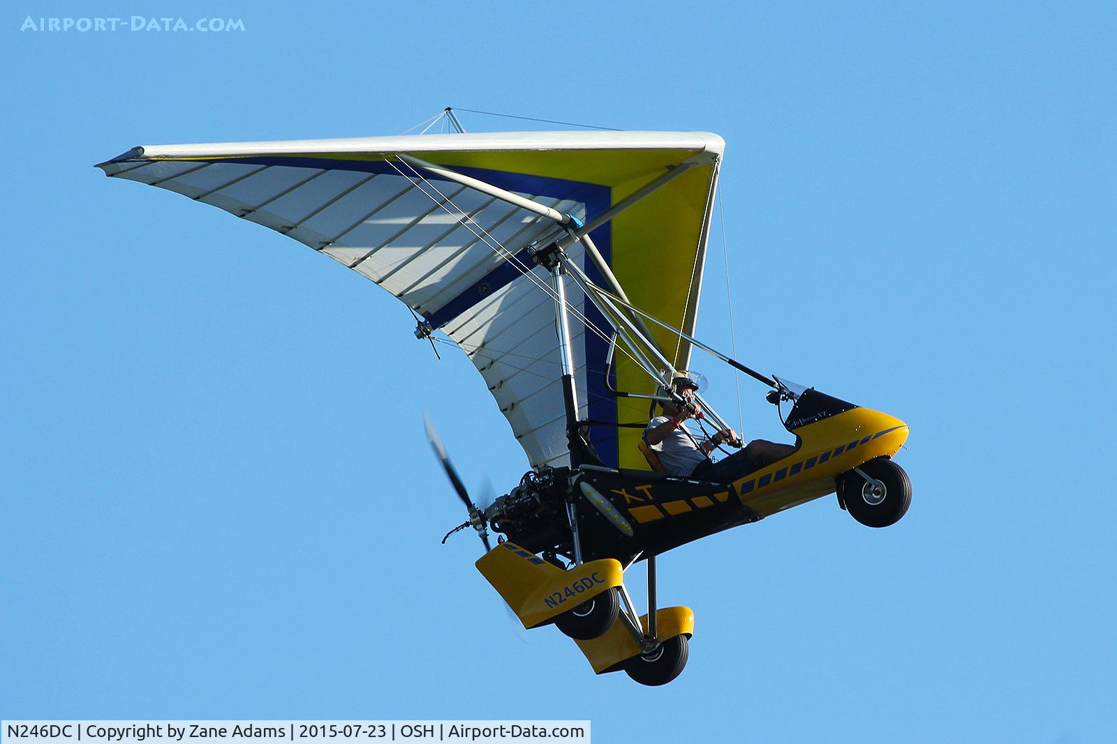 N246DC, 2004 Diamond DA-40 Diamond Star C/N 40.383, 2015 EAA AirVenture - Oshkosh, Wisconsin