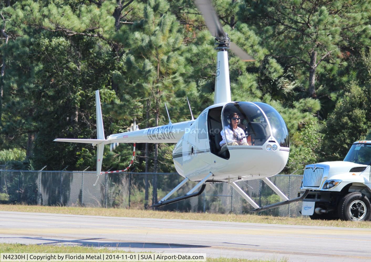N4230H, 2013 Robinson R44 C/N 2323, Robinson R44