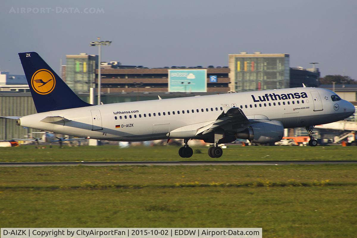 D-AIZK, 2012 Airbus A320-214 C/N 5122, landing 09