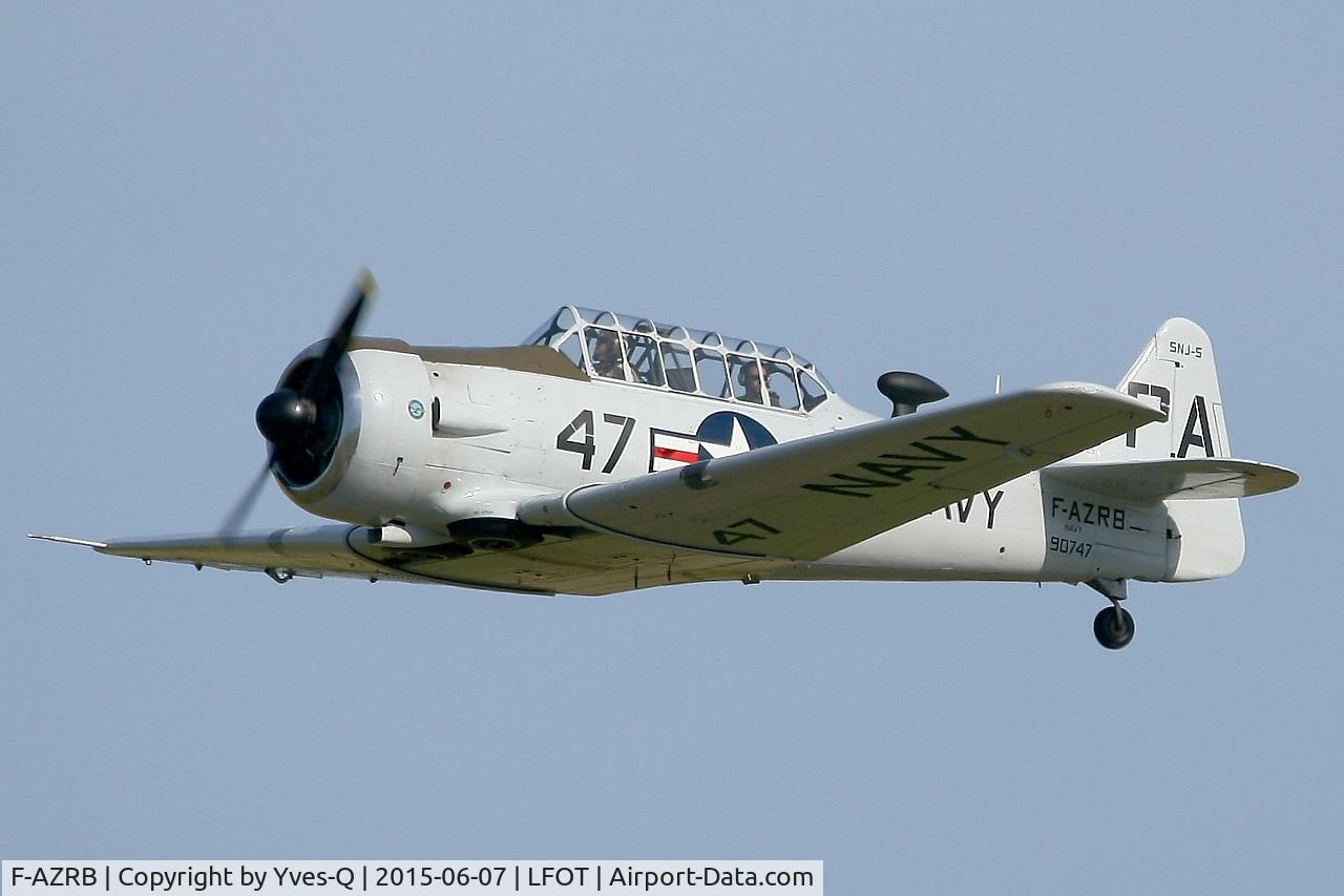 F-AZRB, North American SNJ-5 Texan Texan C/N 88-17955, North American SNJ-5 Texan, Take off rwy 02, Tours Air Base 705 (LFOT-TUF) Open day 2015