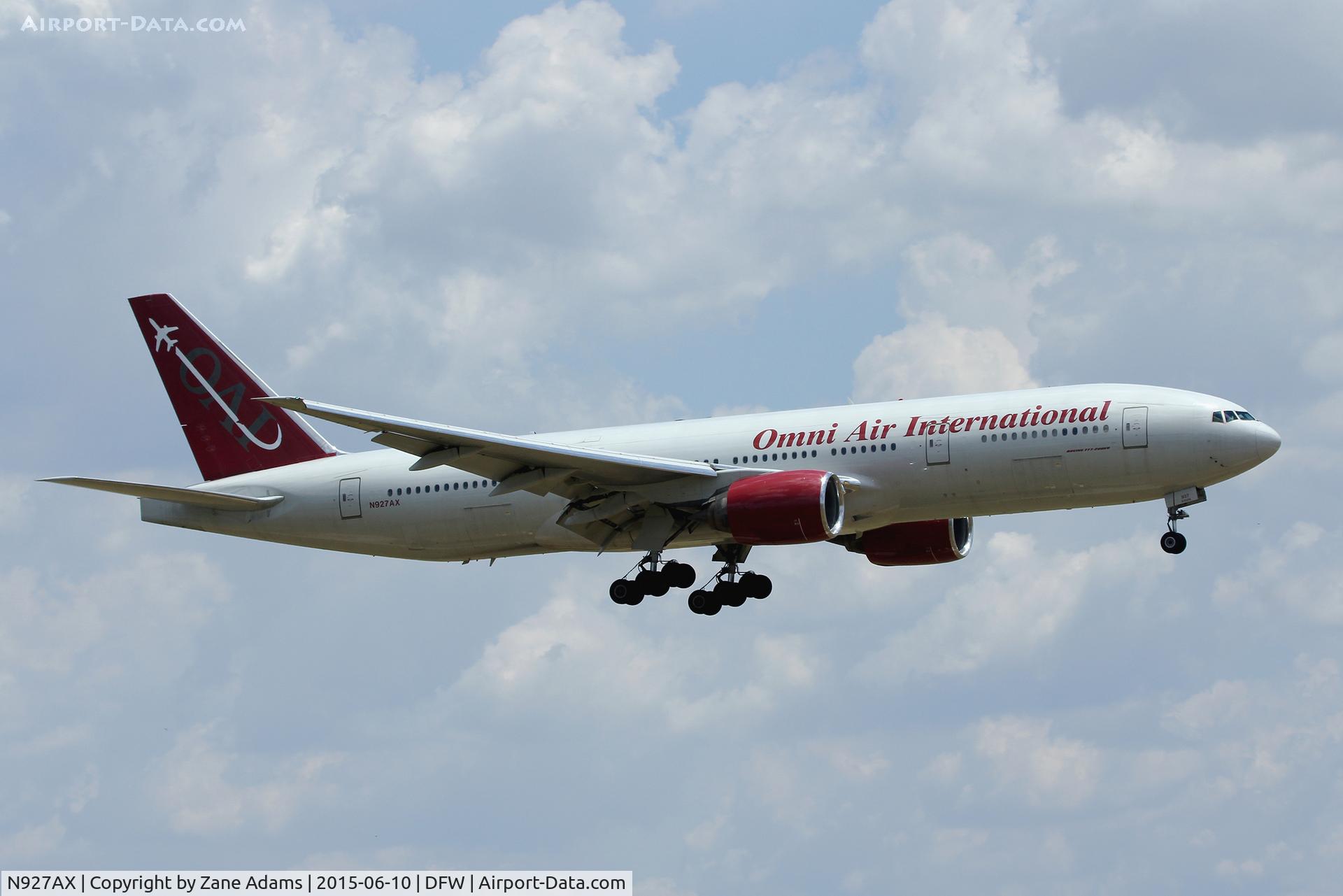 N927AX, 1997 Boeing 777-222/ER C/N 26943, At DFW Airport