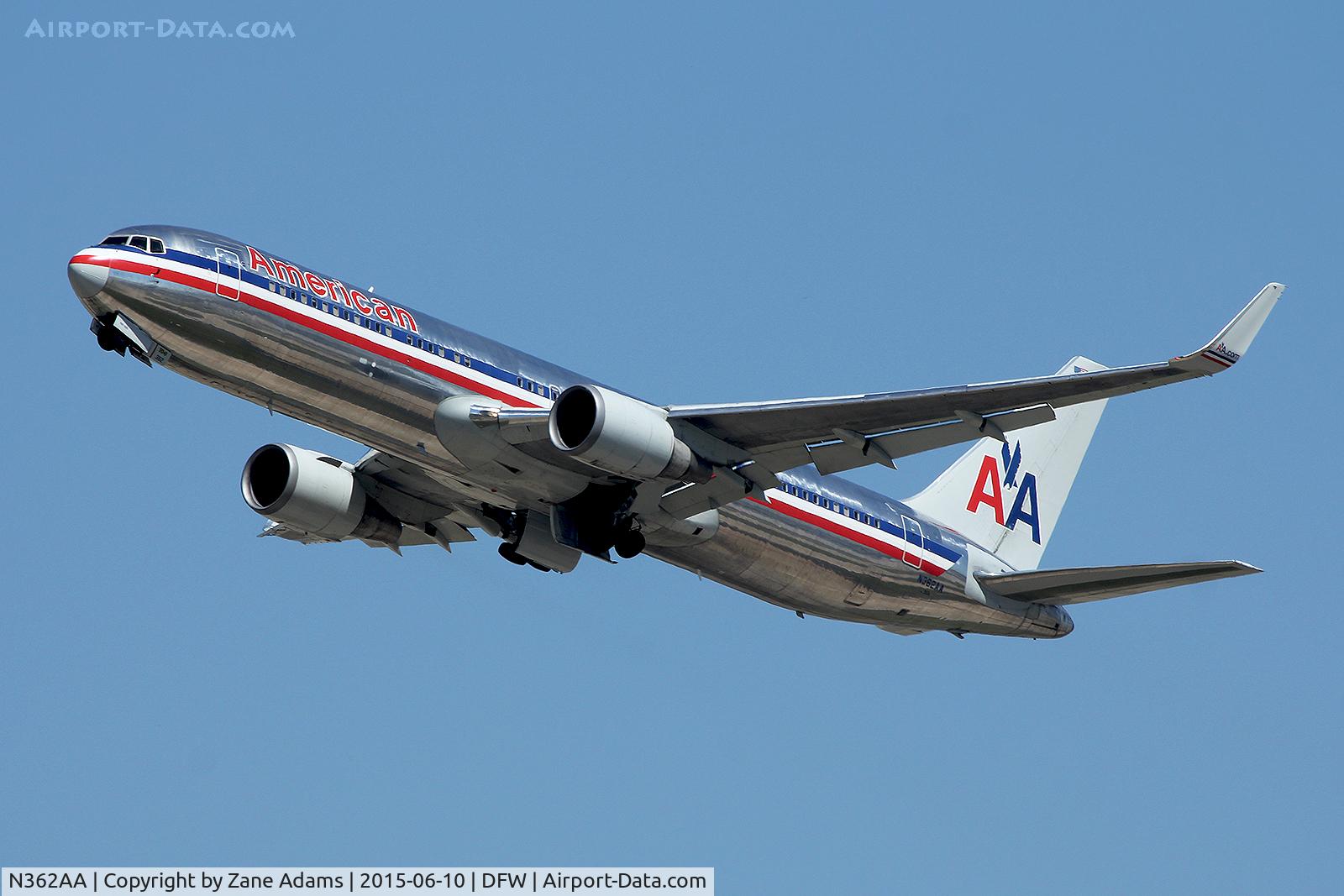 N362AA, 1988 Boeing 767-323 C/N 24043, At DFW Airport