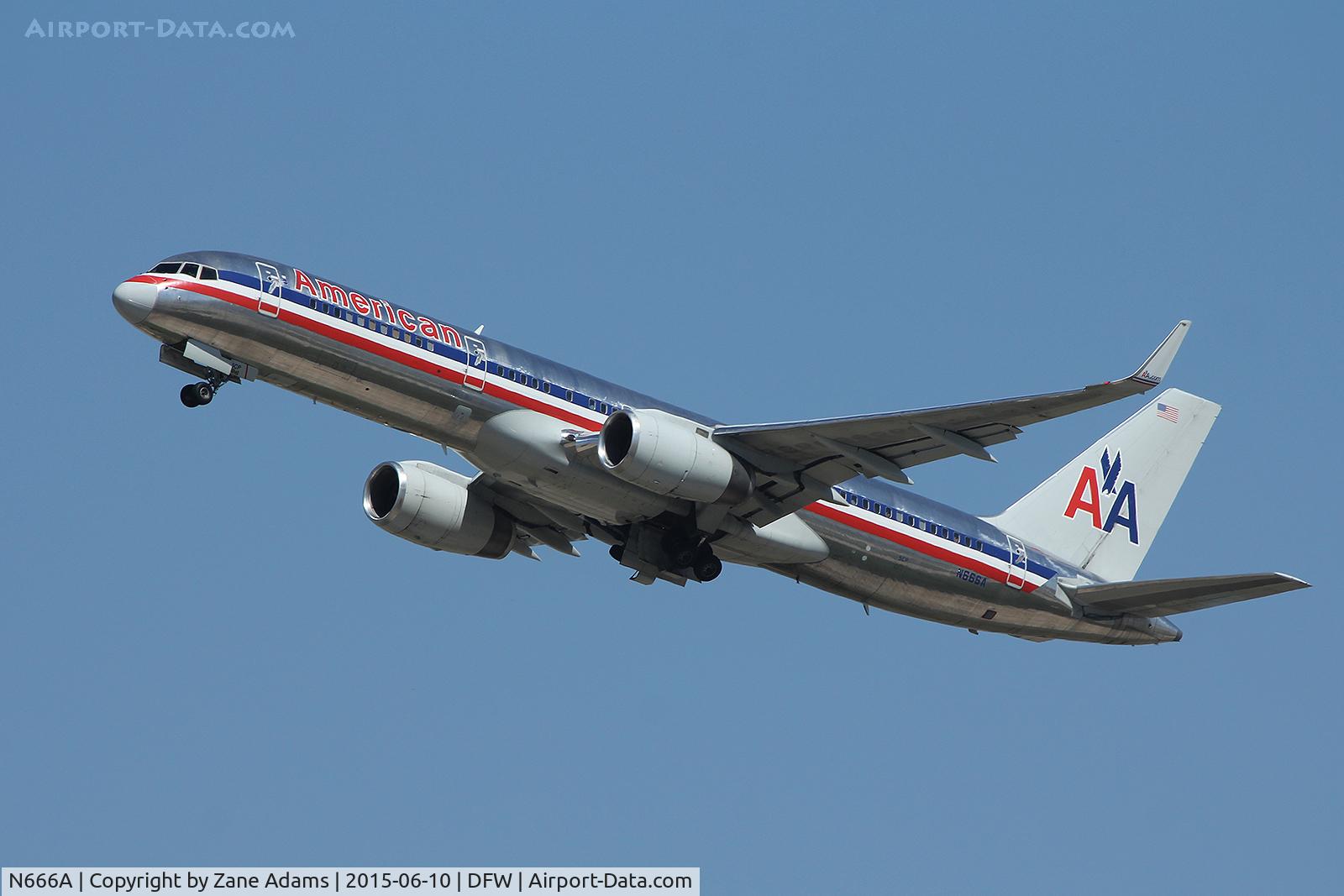 N666A, 1992 Boeing 757-223 C/N 25300, At DFW Airport