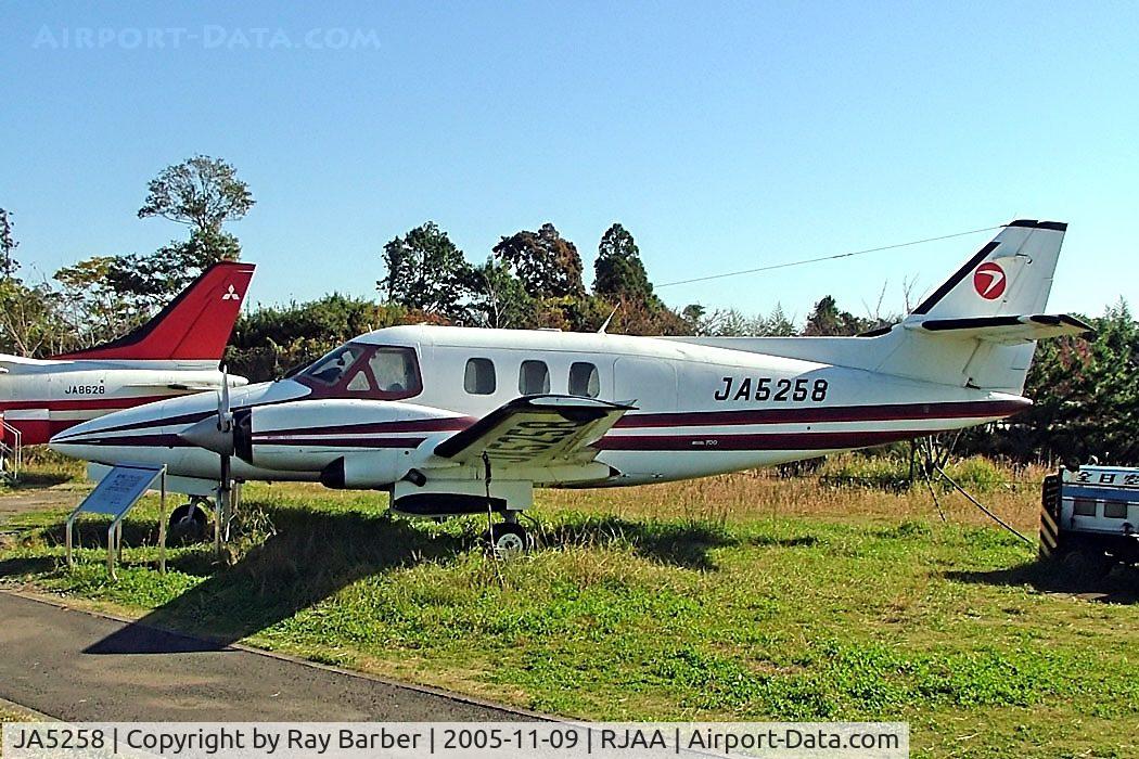 JA5258, 1975 Fuji FA-300 C/N 30001, Fuji FA.300 [30001] Tokyo-Narita~JA 09/11/2005