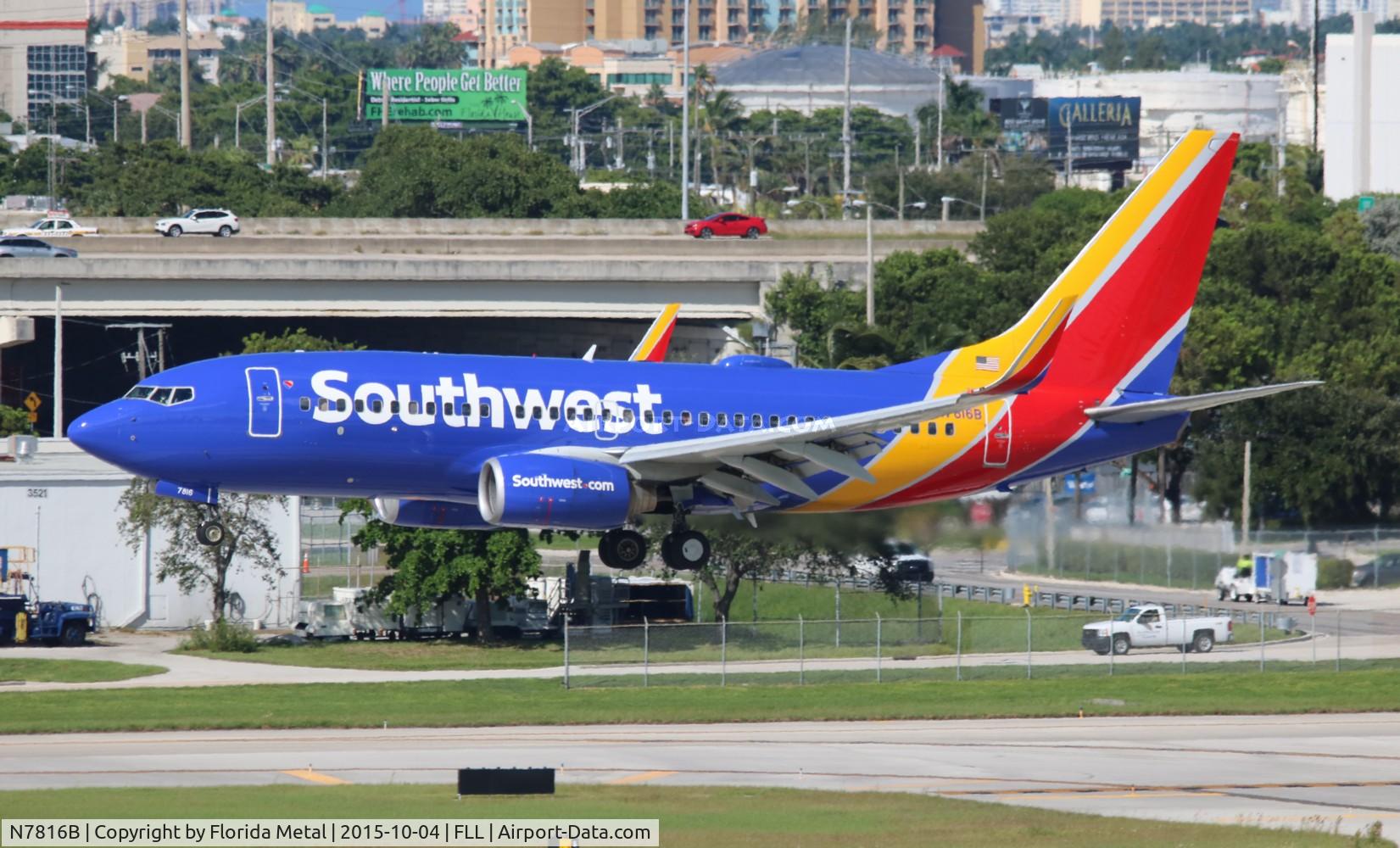 N7816B, 1999 Boeing 737-7L9 C/N 28009, Southwest