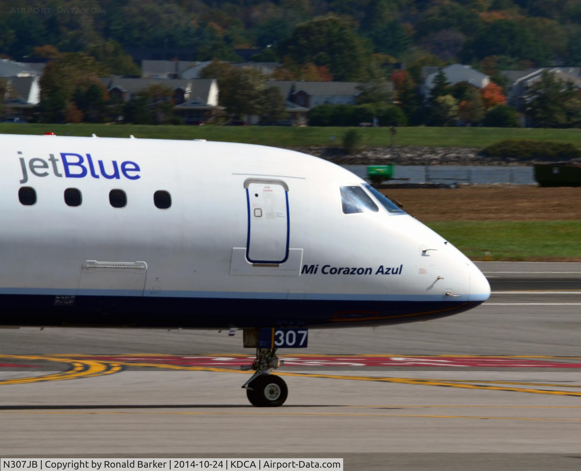 N307JB, 2009 Embraer ERJ-190-100 IGW 190AR C/N 19000286, Taxi National