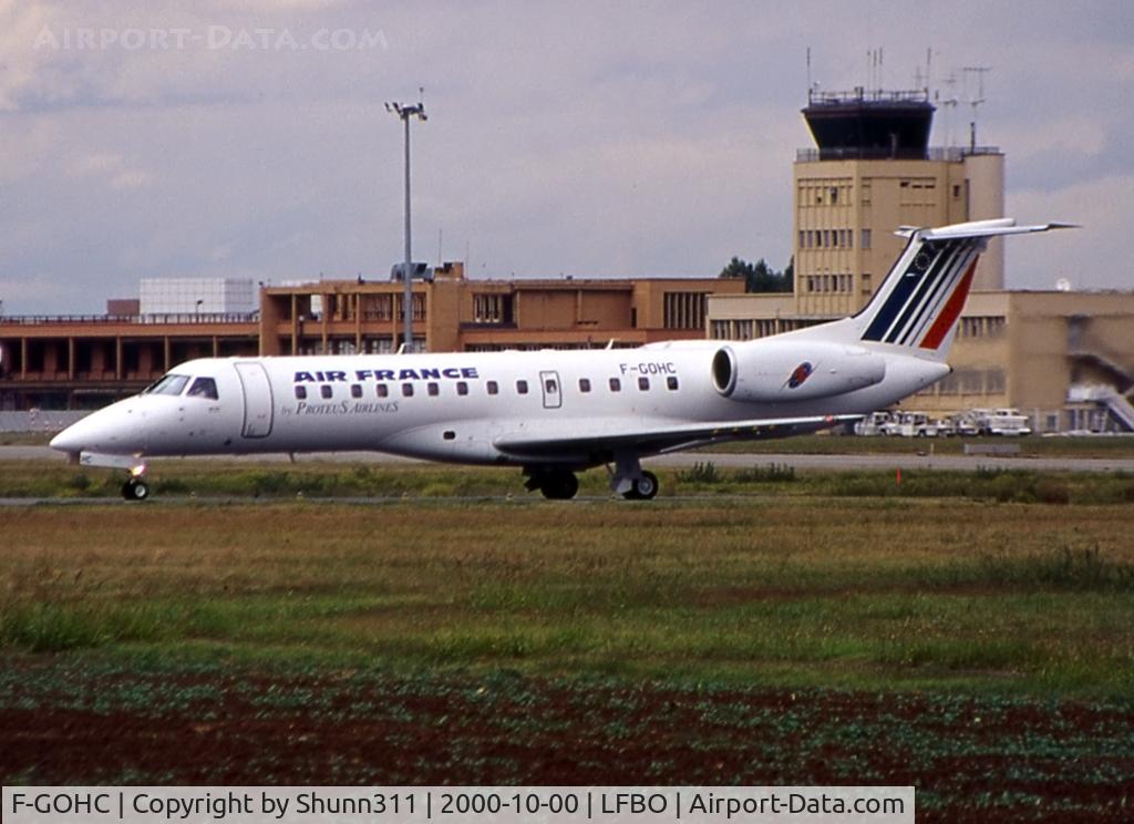 F-GOHC, 2000 Embraer ERJ-135ER (EMB-135ER) C/N 145243, Lining up rwy 33R for departure... Air France c/s
