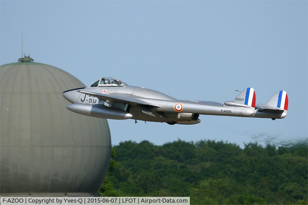 F-AZOO, De Havilland (FFA) Vampire FB.6 (DH-100) C/N 636, De Havilland (FFA) Vampire FB.6 (DH-100), Take off rwy 02, Tours-St Symphorien Air Base 705 (LFOT-TUF) Open day 2015