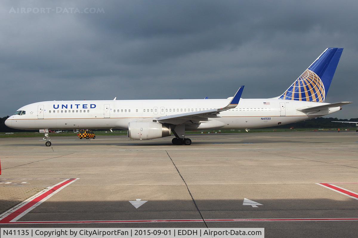 N41135, 1999 Boeing 757-224 C/N 29284, United Airlines (UAL/UA)