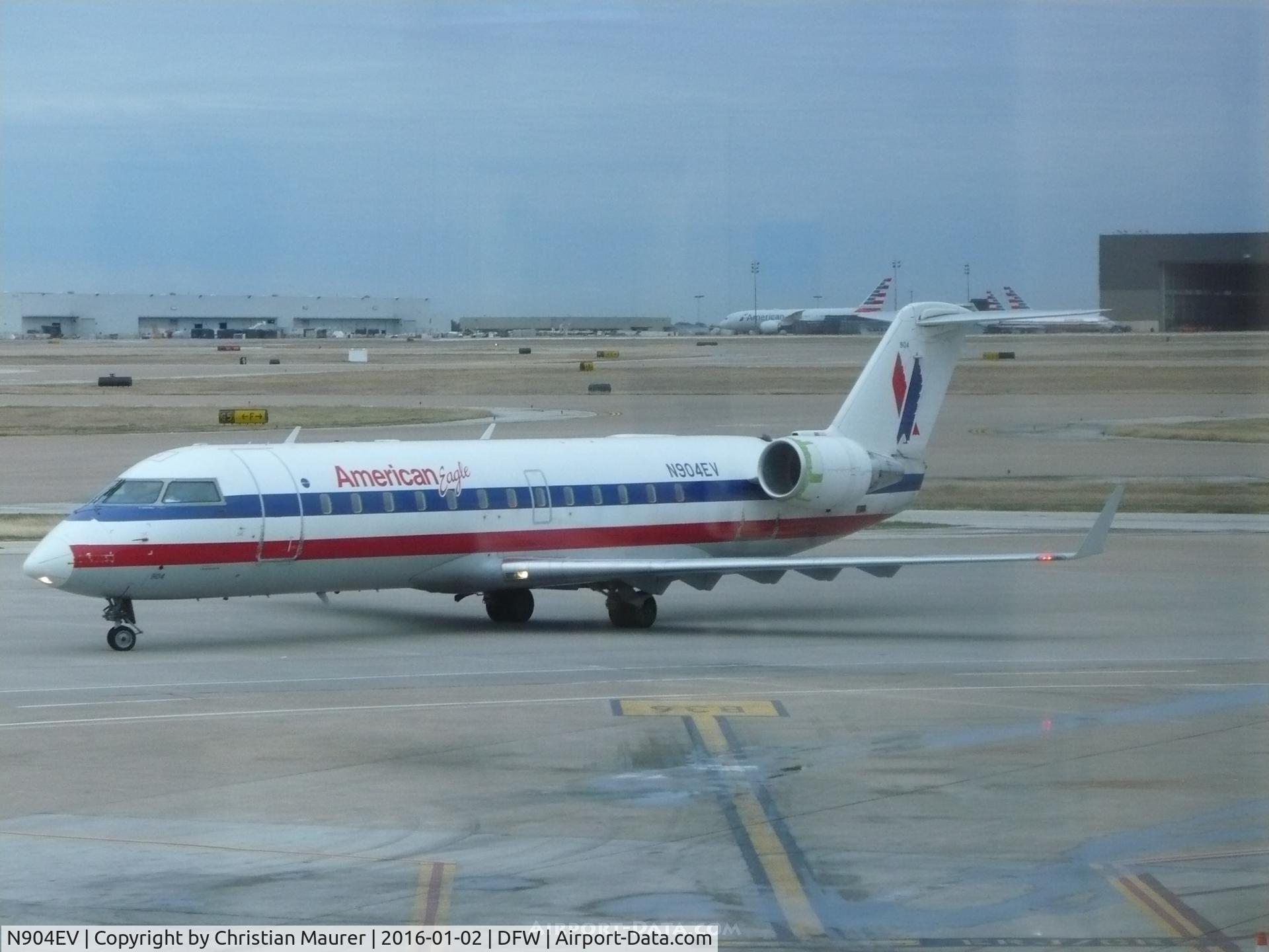 N904EV, 2002 Bombardier CRJ-200ER (CL-600-2B19) C/N 7628, American Eagle CR2
