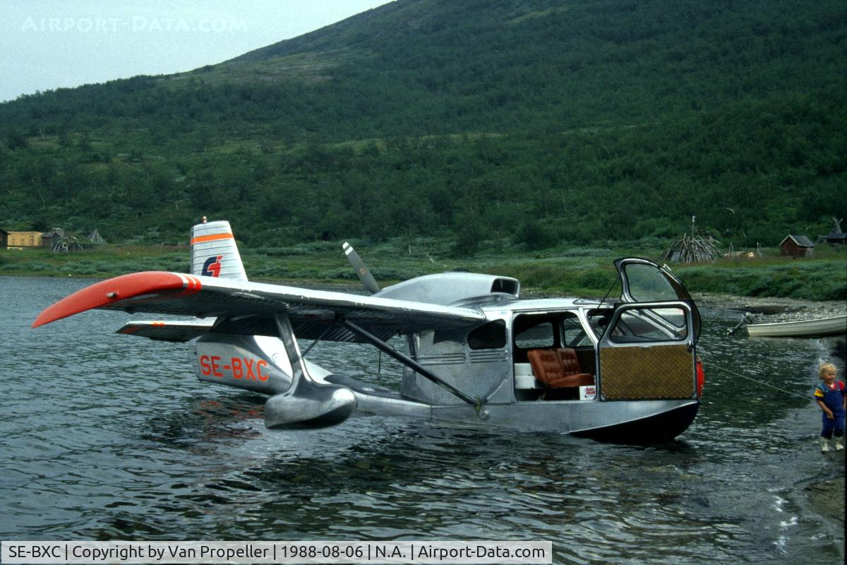 SE-BXC, 1946 Republic RC-3 Seabee Seabee C/N 203, Republic RC-3 Seabee of FiskFlyg AB floating on the Virihaure lake at Staloluokta in Lapland, northern Sweden.