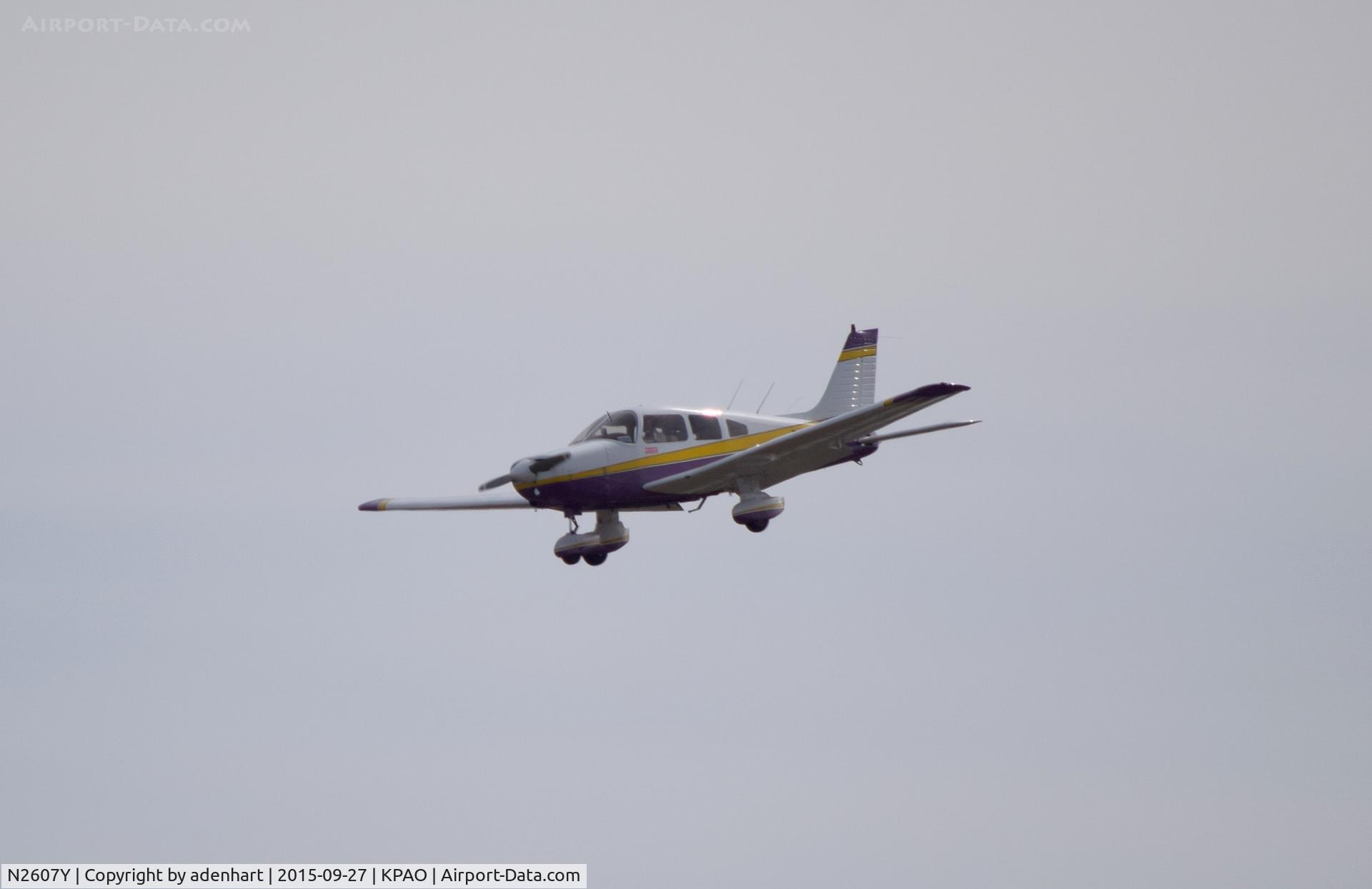 N2607Y, 1985 Piper PA-28-161 C/N 28-8516086, N2607Y inbound for landing at KPAO