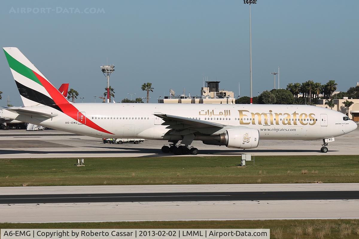 A6-EMG, 1997 Boeing 777-21H/ER C/N 27252, Park 9