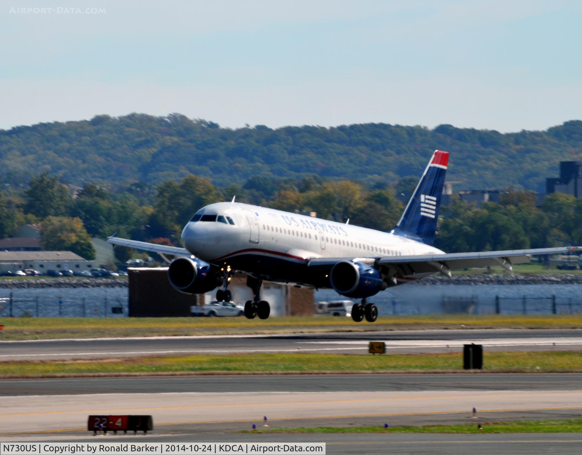 N730US, 2000 Airbus A319-112 C/N 1182, Landing approach National