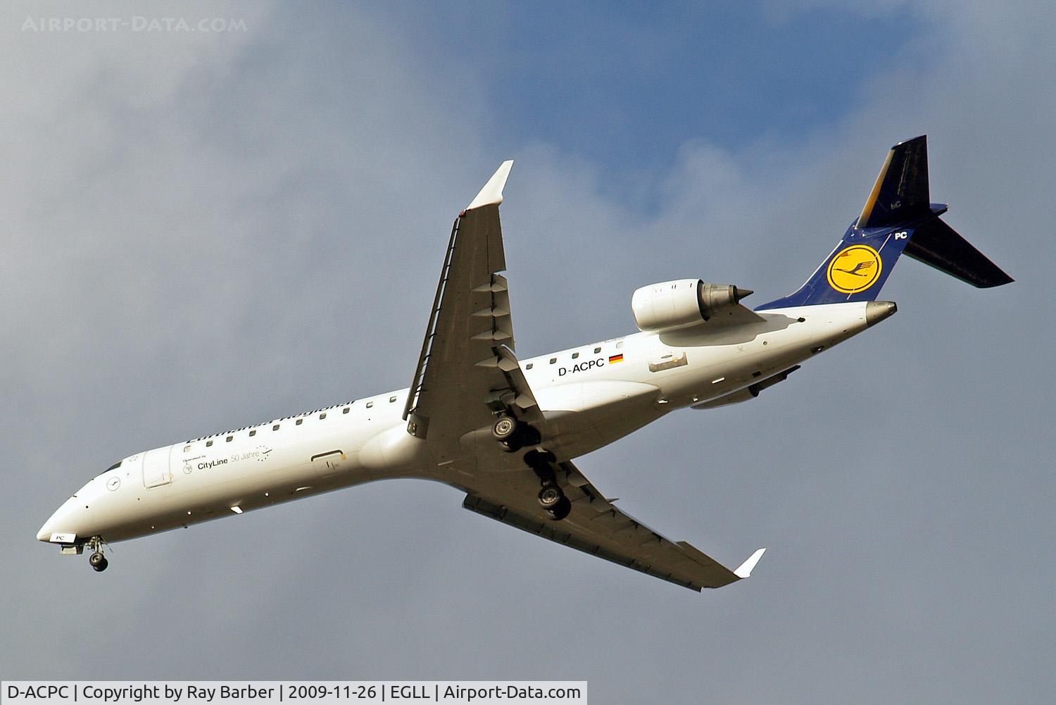 D-ACPC, 2001 Canadair CRJ-701ER (CL-600-2C10) Regional Jet C/N 10014, Canadair CRJ-700 [10014] (Lufthansa Regional) Home~G 26/11/2009. On approach 27R.