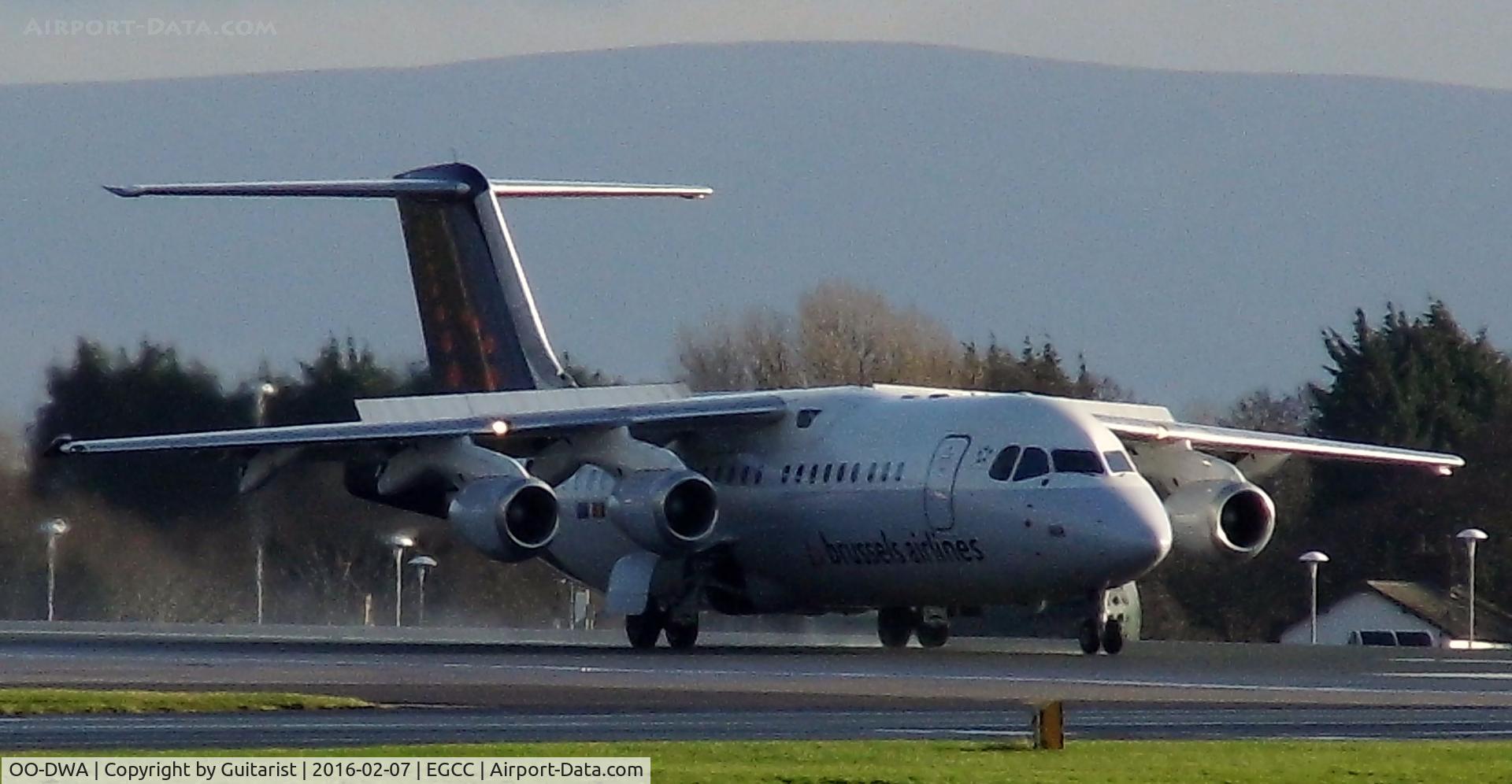 OO-DWA, 1997 British Aerospace Avro 146-RJ100 C/N E3308, At Manchester
