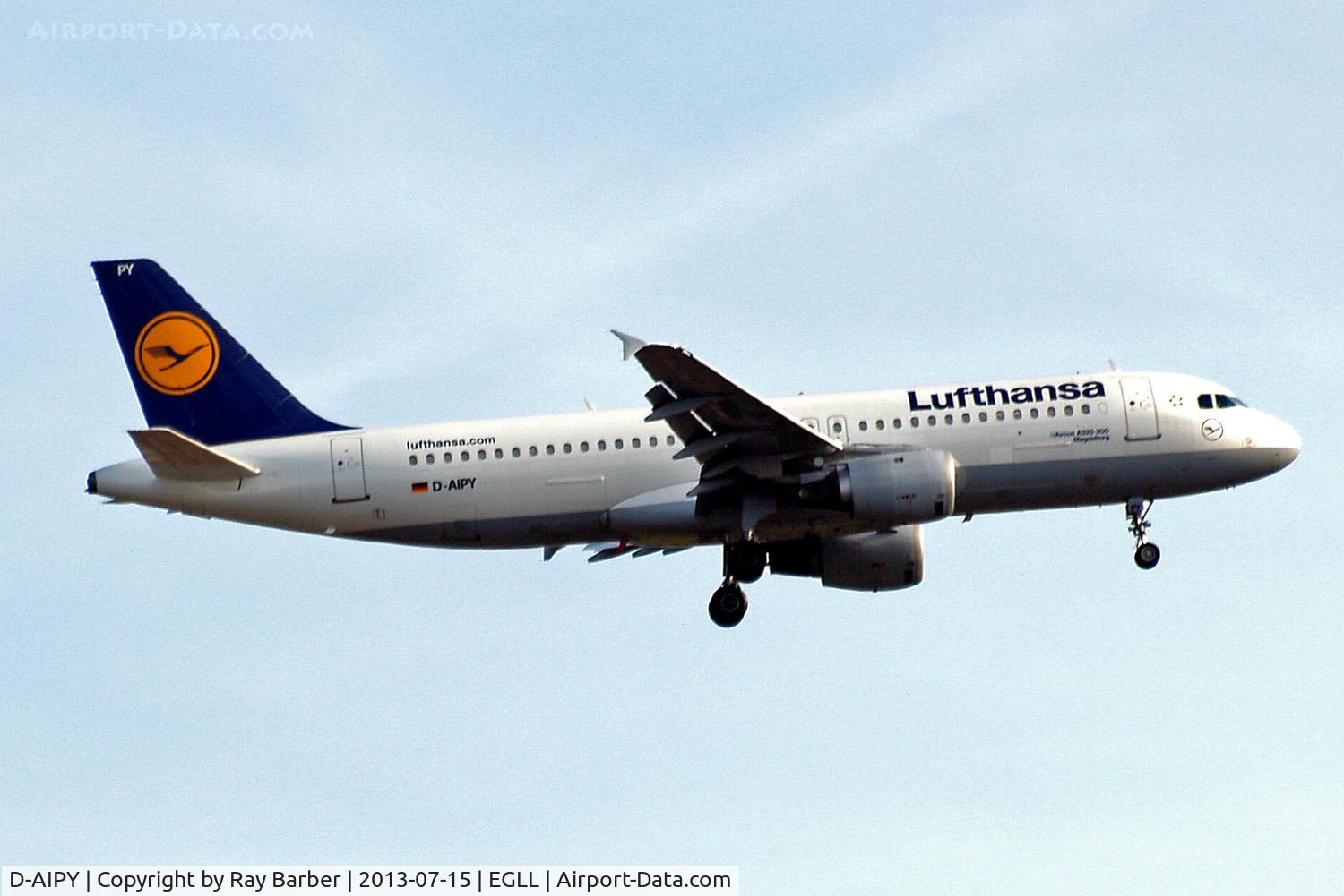 D-AIPY, 1991 Airbus A320-211 C/N 161, Airbus A320-211 [0161] (Lufthansa) Home~G 15/07/2013. On approach 27L.
