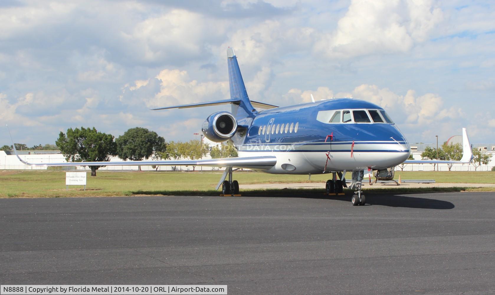 N8888, 1996 Dassault Falcon 2000 C/N 28, Falcon 2000