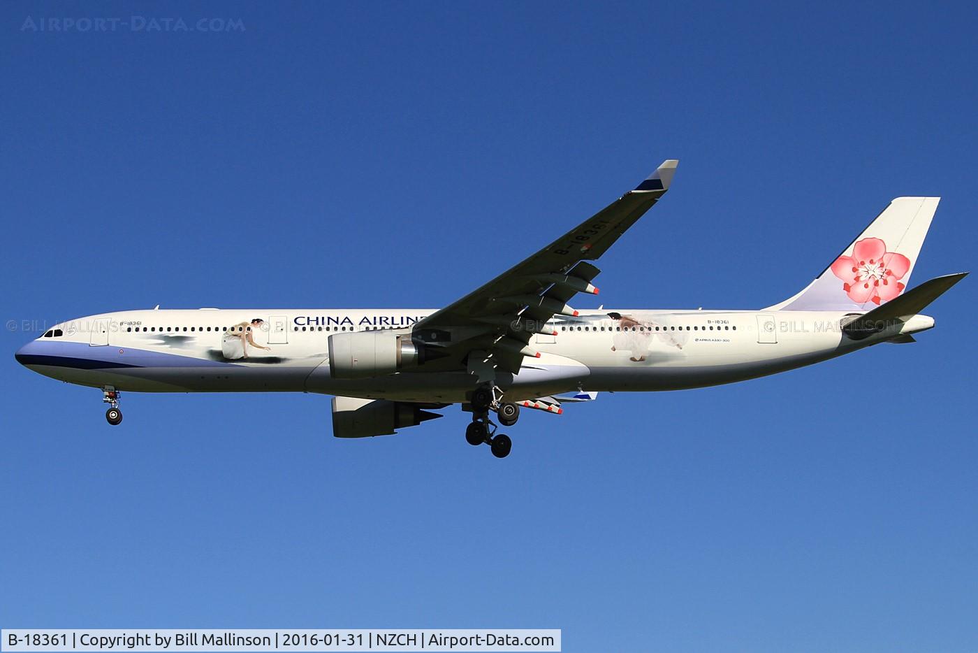 B-18361, 2014 Airbus A330-302 C/N 1539, FINALS TO 02