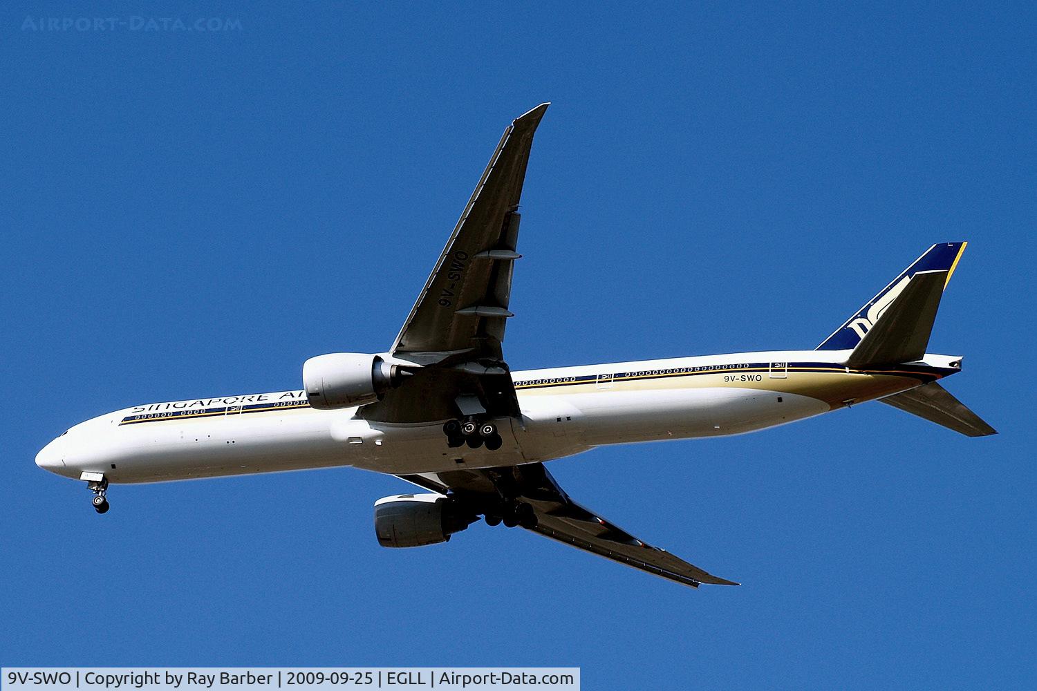 9V-SWO, 2008 Boeing 777-312/ER C/N 34580, Boeing 777-312ER [34580] (Singapore Airlines) Home~G 25/09/2009. On approach 27R.