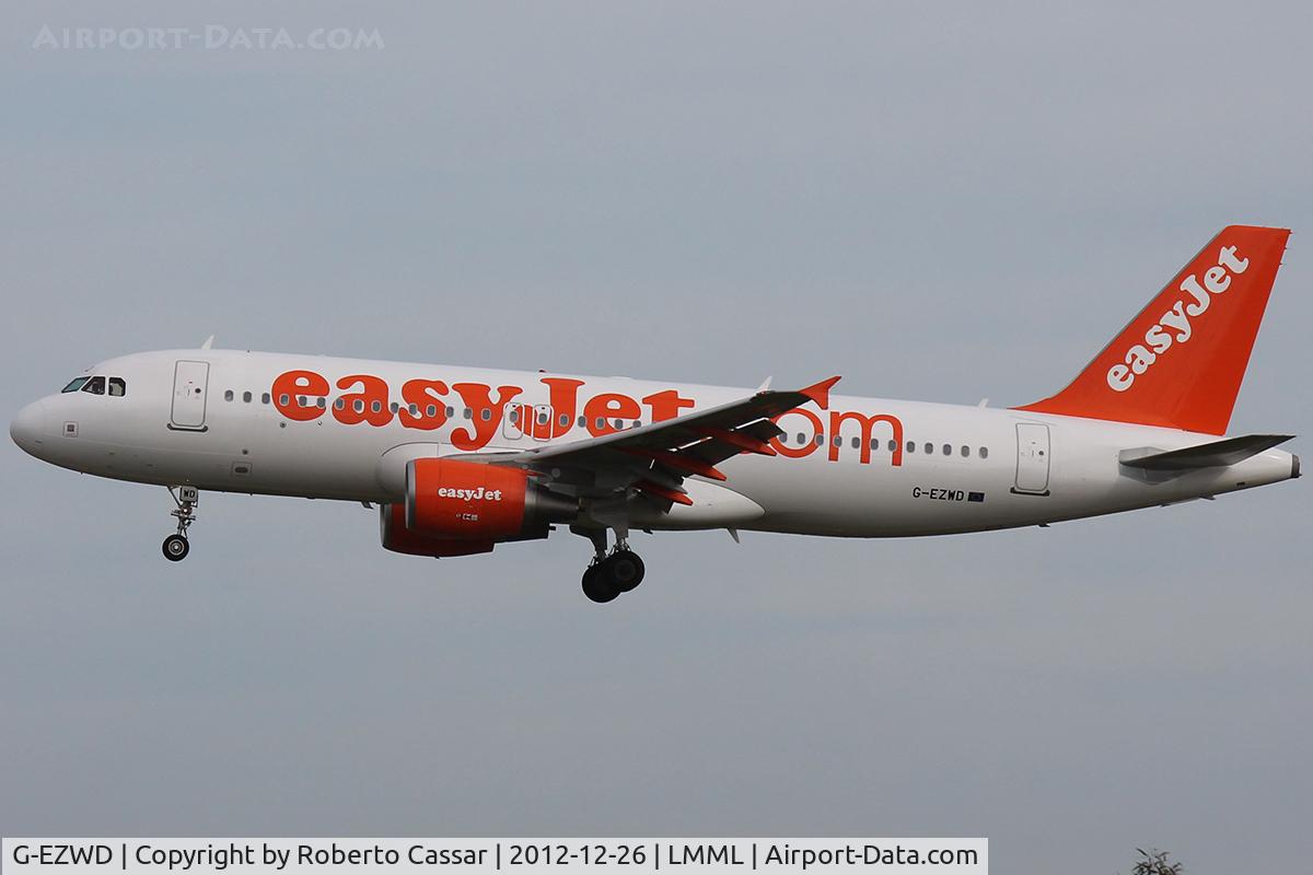 G-EZWD, 2012 Airbus A320-214 C/N 5249, Runway 31
