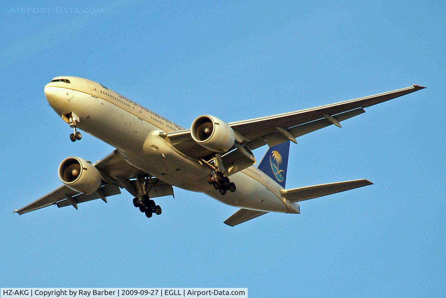 HZ-AKG, 1998 Boeing 777-268/ER C/N 28350, Boeing 777-268ER [28350] (Saudi Arabian Airlines) Home~G 27/09/2009. On approach 27R.