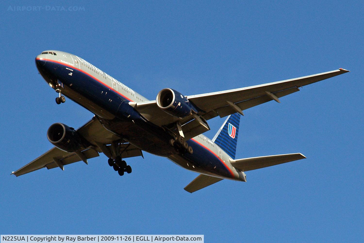 N225UA, 2001 Boeing 777-222/ER C/N 30554, Boeing 777-222ER [30554] (United Airlines) Home~G 25/11/2009