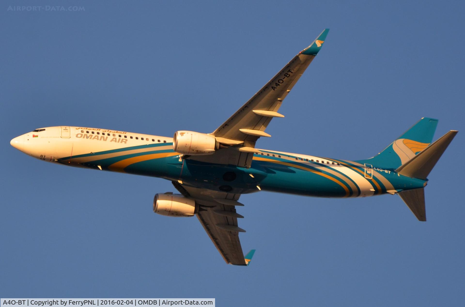 A4O-BT, 2015 Boeing 737-91MER C/N 40071, Oman Air B739 taking-off.