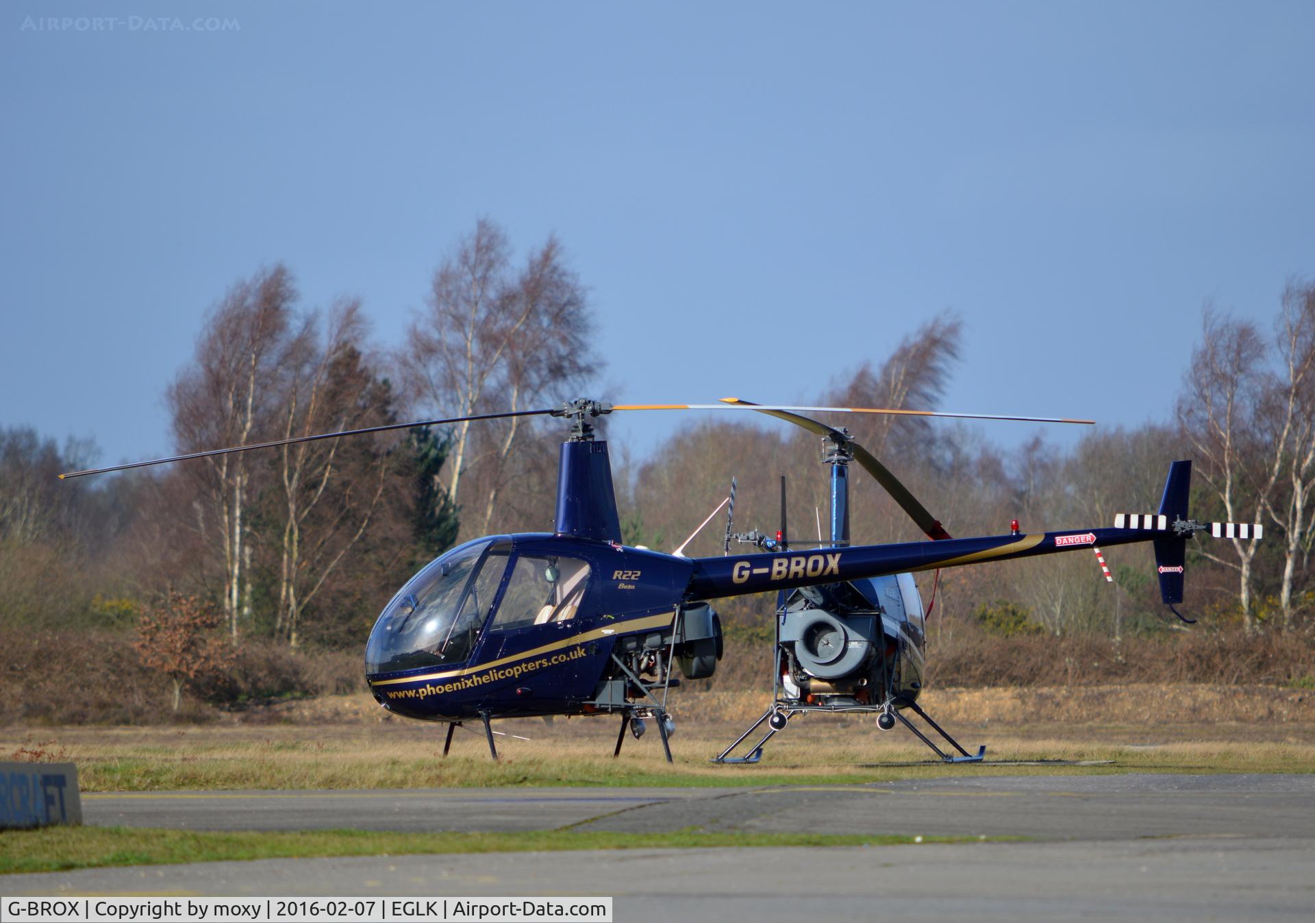 G-BROX, 1989 Robinson R22 Beta C/N 1127, Robinson R22 Beta at Blackbushe.