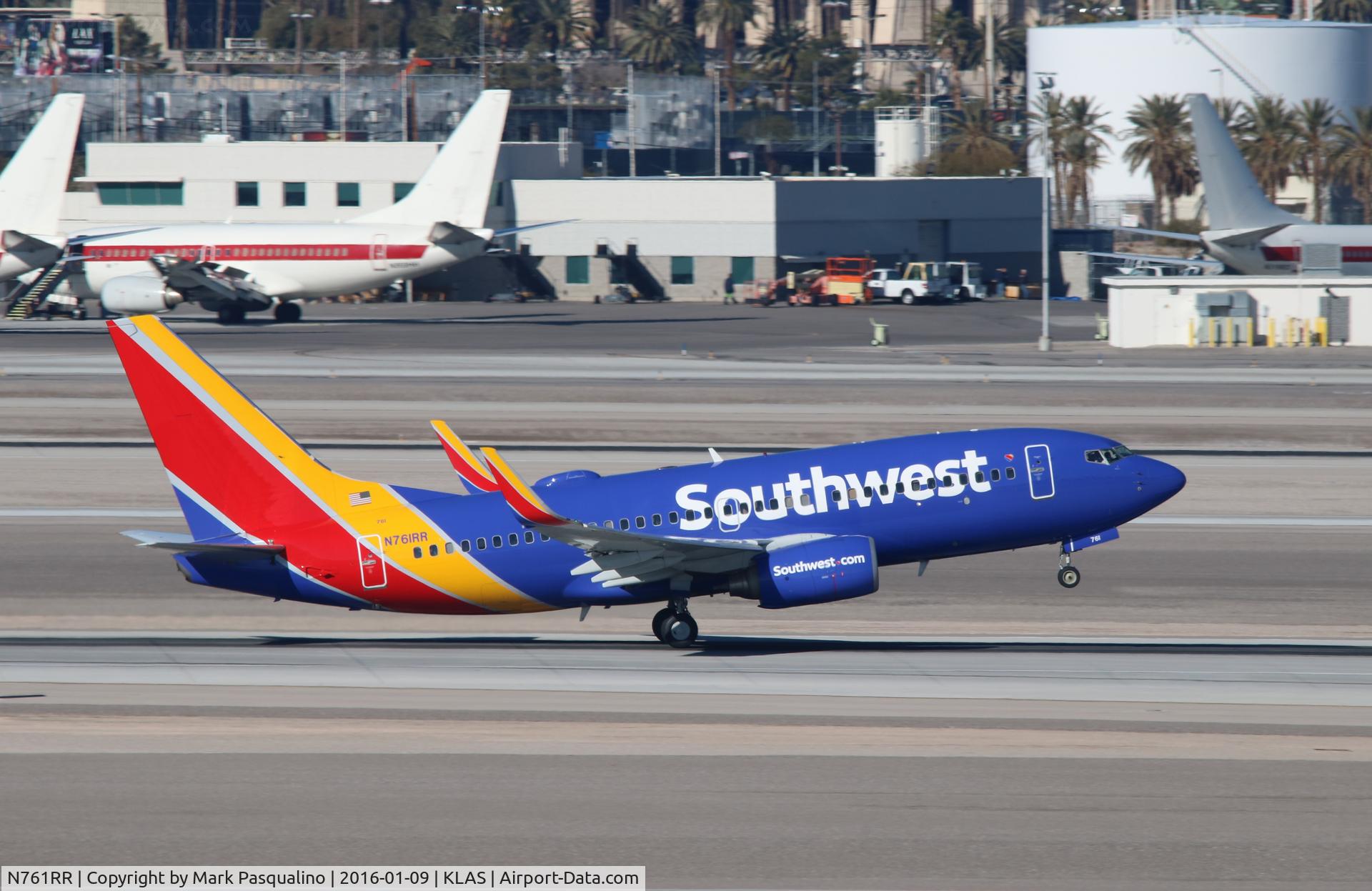 N761RR, 2000 Boeing 737-7H4 C/N 27875, Boeing 737-700