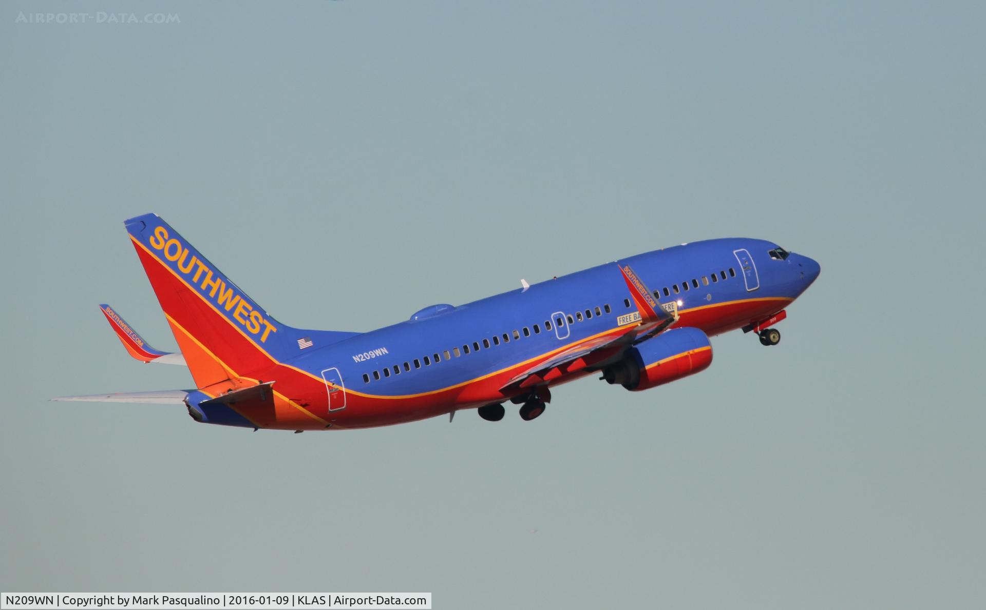 N209WN, 2005 Boeing 737-7H4 C/N 32484, Boeing 737-700