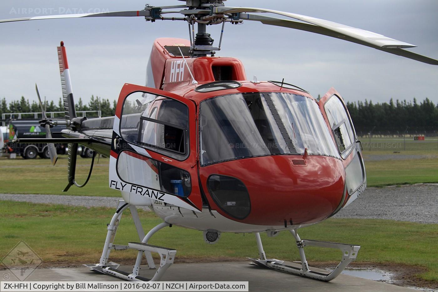 ZK-HFH, Aerospatiale AS-350B-2 Ecureuil C/N 2132, parked up